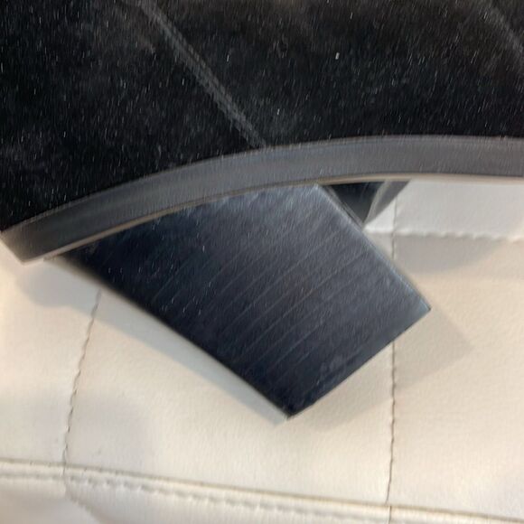 Vince Camuto Gwelona Black ankle bootie size 11 - Picture 4 of 6